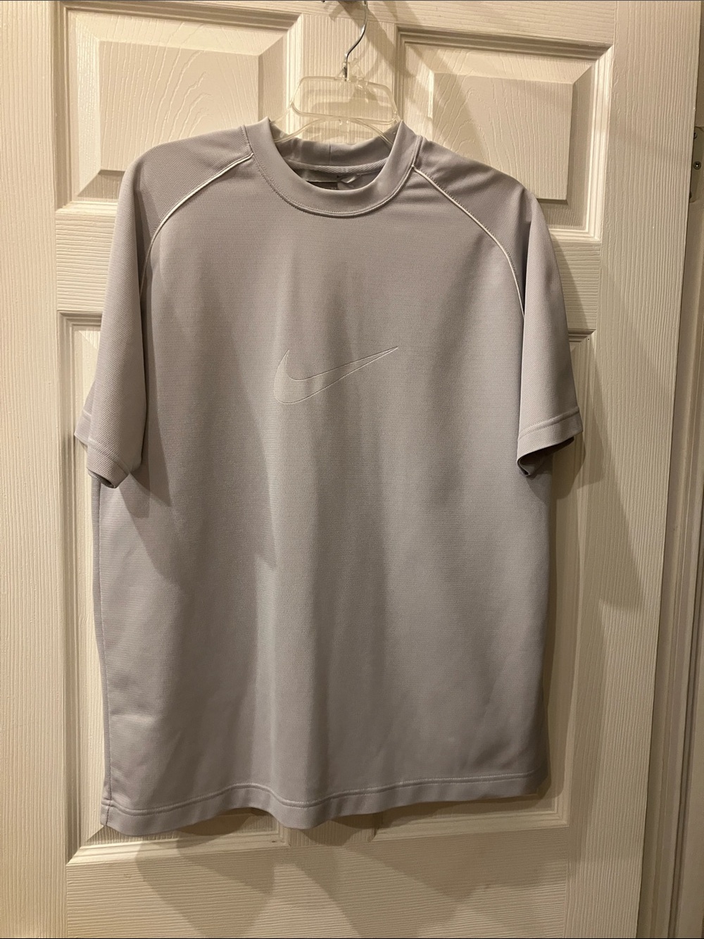 Nike Short Sleeve Performance Tee in Light Gray